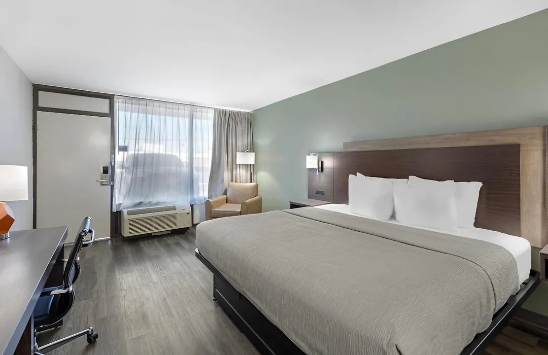 Quality Inn Columbus, Ms-1